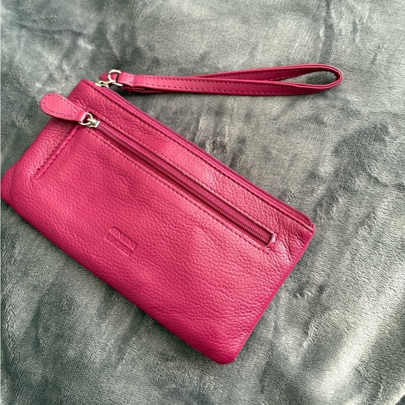 Giani Bernini Burgundy Wristlet Clutch - Picture 2 of 3